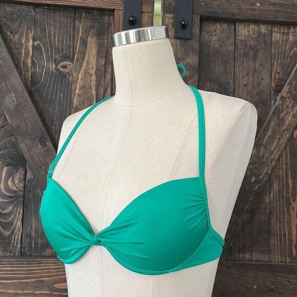 Victoria’s Secret Emerald Green bikini top 32B - Picture 2 of 8